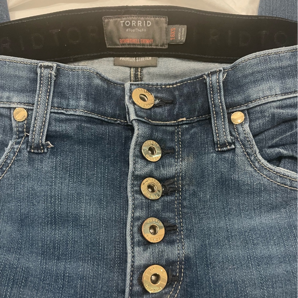 Torrid High Rise Distressed Blue Jeans - Picture 5 of 8
